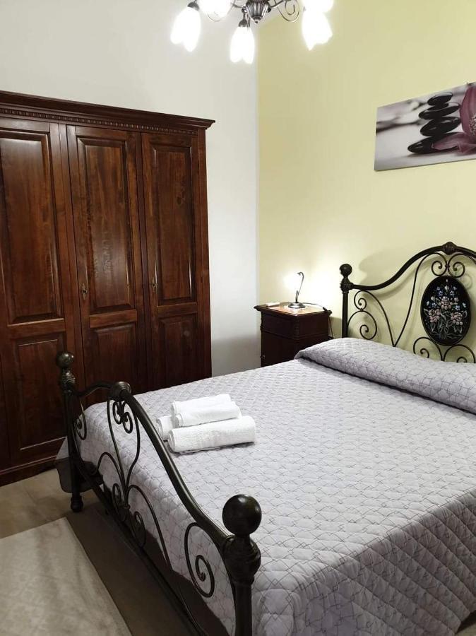 Estia Bed and Breakfast Scano Montiferro Værelse billede